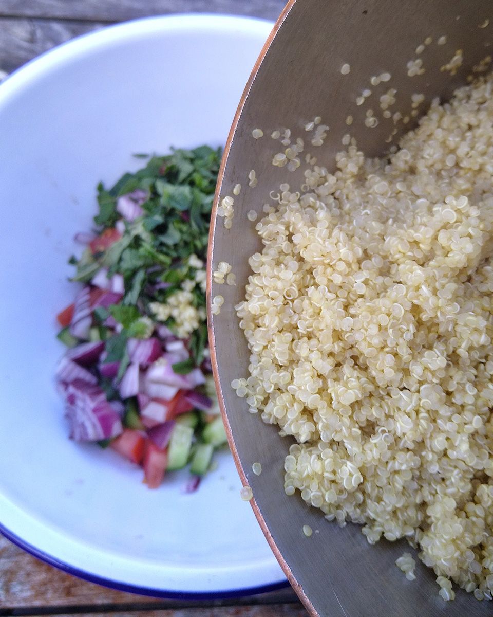 EAT WHAT YOU GROW - Minted quinoa salad with lemon dressing